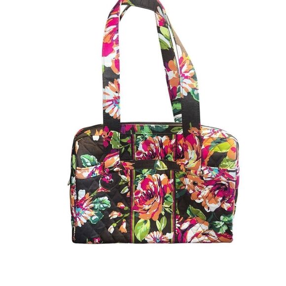 Vera Bradley Caroline Shoulder Bag in Retired English Rose quilted vacation - Picture 1 of 8